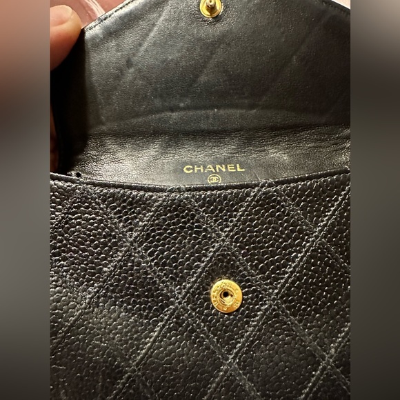 CHANEL - Vintage Noir/Black Caviar Leather Wallet - Picture 16 of 16